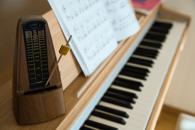 【手が小さくても大丈夫！】ピアノで広い音域を演奏するための練習法とおすすめクラシック曲紹介