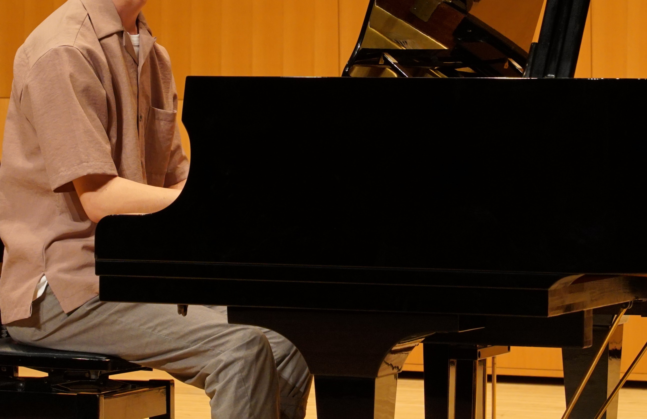 バッハの魔法：美しい旋律が紡ぐアルマンドの調べ