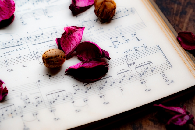 アルベニスの「イベリア」徹底解説｜スペイン音楽と情熱を描いたピアノ名曲の魅力