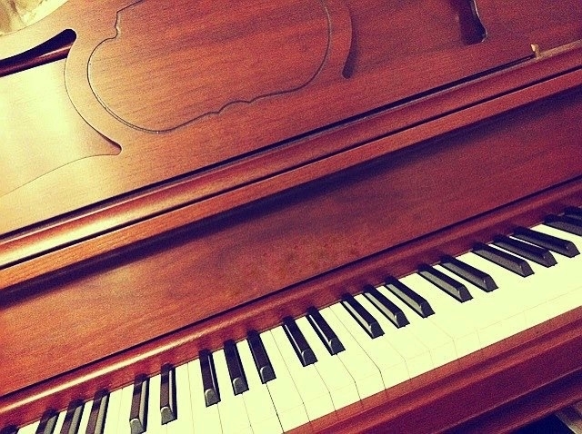 モーツァルト《ピアノ・ソナタ第16番 K.545》の魅力とは？初心者にも愛される名曲の特徴と演奏のコツ