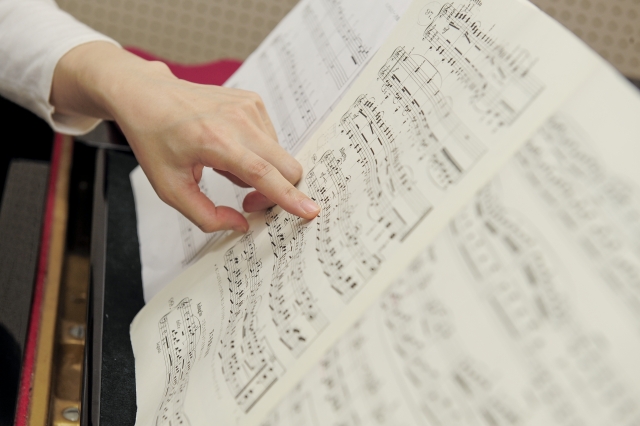 メンデルスゾーン《紡ぎ歌》を美しく弾くコツ｜感情を紡ぐピアノ演奏のポイント