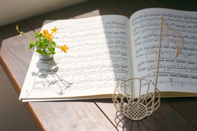 マクダウェル《森のスケッチ》の魅力と解説｜自然を描いたアメリカ音楽の名作