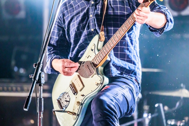 ギターソロってどう弾くの？最初に練習したい名フレーズ5選