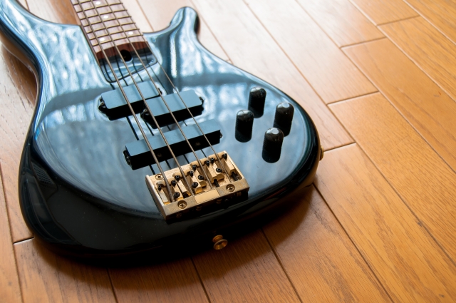 世界中のユニークなベースコミュニティ：交流と刺激の輪