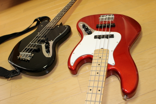 ベースと他楽器との相互作用：バンド内での役割と相乗効果