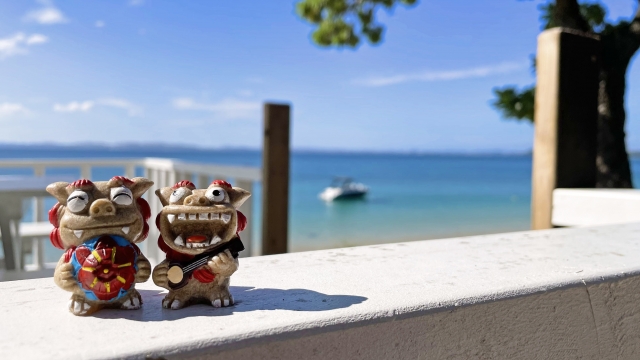 単独の旋律から調和の響きへ：沖縄三線のソロとアンサンブルの魅力