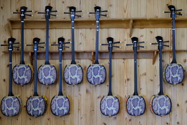 三線の調べで心を繋ぐ―『島唄』演奏のエッセンス