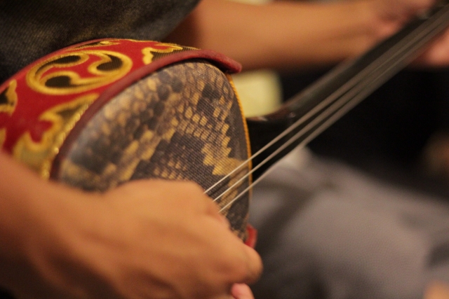 三線が奏でる沖縄の風：琉球音階の不思議