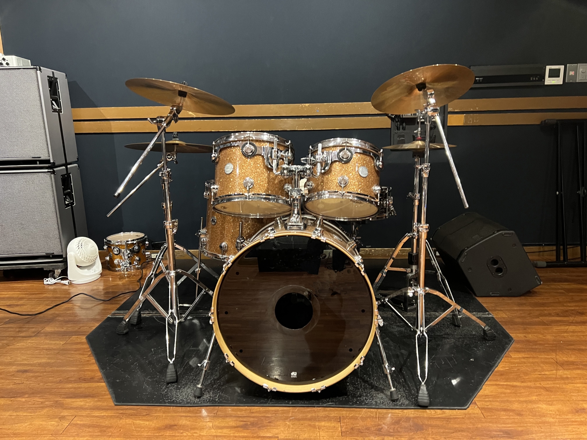 ドラム/ギターなど楽器いろいろ